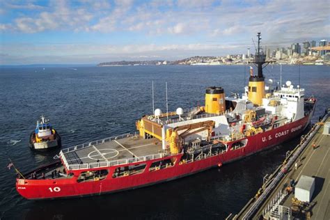 USCGC Polar Star Deploys for Operation Deep Freeze – SeaWaves Magazine