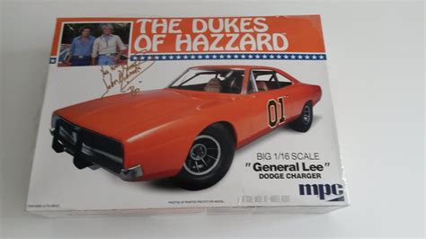 MPC Dukes of Hazzard General Lee Model Kit signed by John Schneider ...