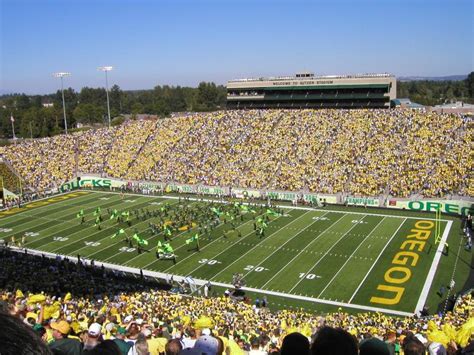 Autzen Stadium Wallpaper - WallpaperSafari