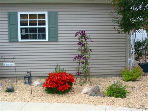 Landscaping Ideas for Mobile Homes - Mobile & Manufactured Home Living