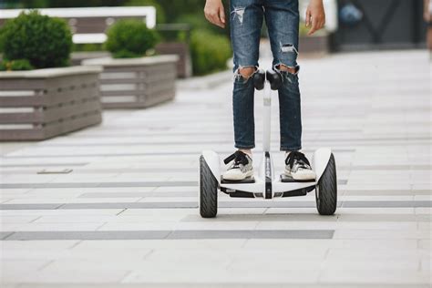 The Ultimate Guide to Bluetooth Hoverboards - Scooter Trendz