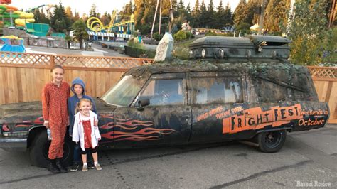 Seattle: Wild Waves unveils family-friendly Fright Fest 2019 - Rave & Review