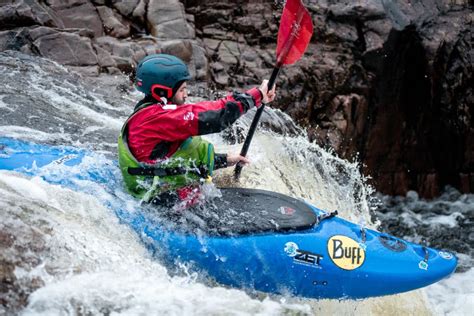 10 Whitewater Kayaking Tips To Level Up Your Kayaking