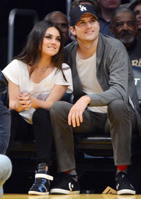 Mila Kunis and Ashton Kutcher - Photos - Mila Kunis and Ashton Kutcher ...