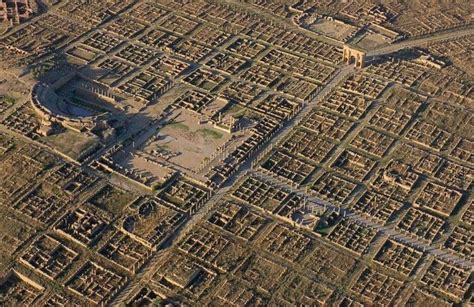 Explore the Ruins of Timgad, the "African Pompeii" Excavated from the ...