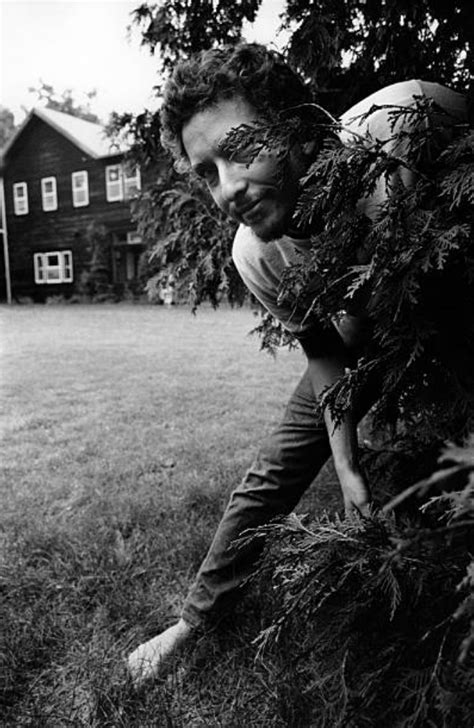 Bob Dylan, Woodstock, New York, 1969 © Elliott... - Bob 'n' Joni