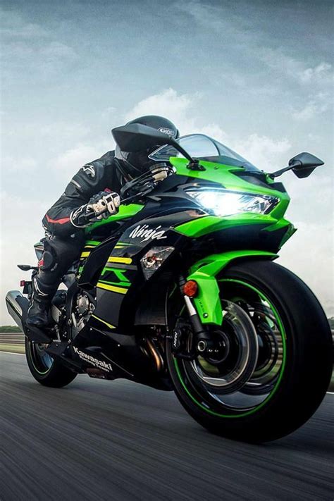 Experience the Thrill of Riding a Kawasaki Ninja Motorbike