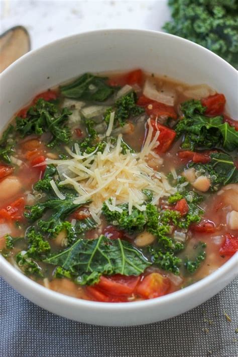 Slow Cooker Italian White Bean and Kale Soup