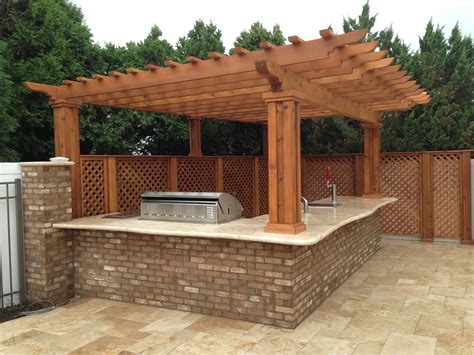 Outdoor Kitchen & Pergola - Picture 1881 | Decks.com