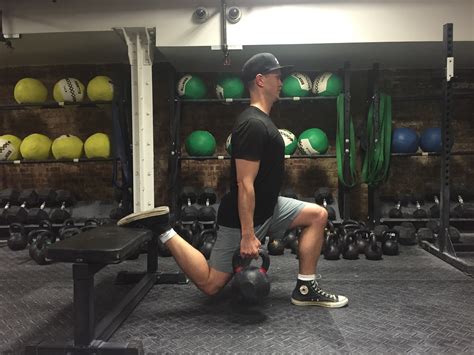 6 Lateral Stability Exercises for the Functional Athlete | BarBend