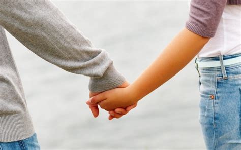 Holding Hands Wallpapers - Wallpaper Cave