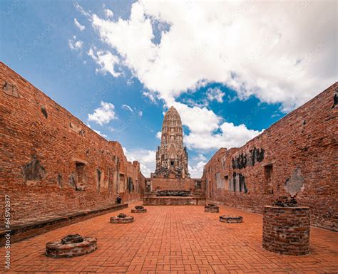 Landscape Historical Park in Ayutthaya. The ancient temple that ...