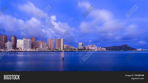 Hawaii Skyline Image & Photo (Free Trial) | Bigstock