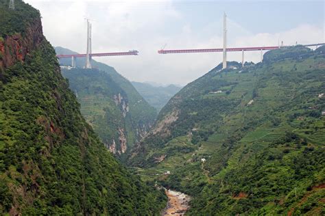 File:BeipanjiangDugeMediumConstruction.jpg - HighestBridges.com