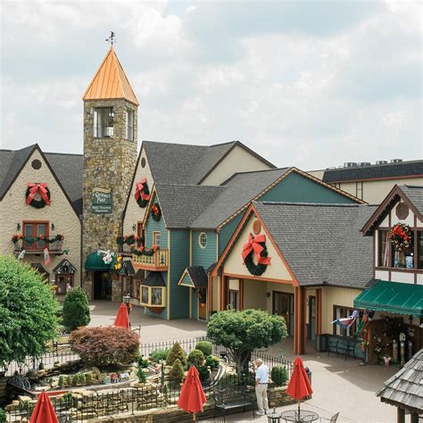 THE CHRISTMAS PLACE (Pigeon Forge) - All You Need to Know BEFORE You Go