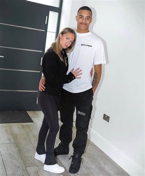 Manchester Utd star Mason Greenwood welcomes baby with girlfriend ...