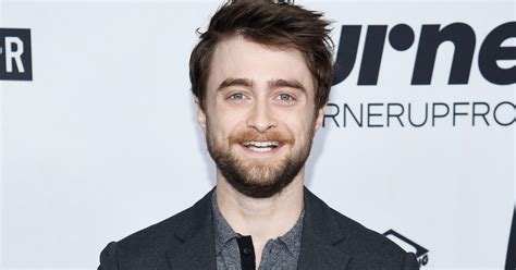 This Video Of Daniel Radcliffe Reacting To 'Harry Potter' Memes Is ...