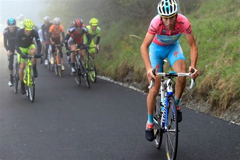 Vincenzo Nibali edges closer to Giro d'Italia victory | Cycling Weekly