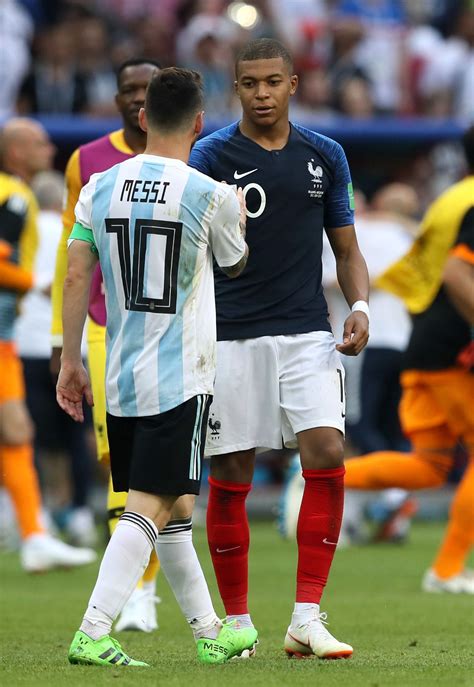 Cristiano Ronaldo Con Mbappe