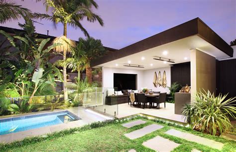 Melbourne Pool builder – Custom Outdoor Rooms and Landscaping