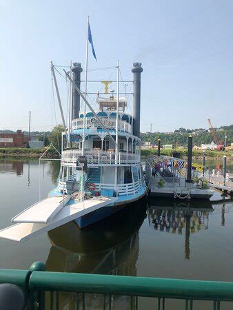 Riverboat Twilight (Le Claire) - 2020 All You Need to Know Before You ...