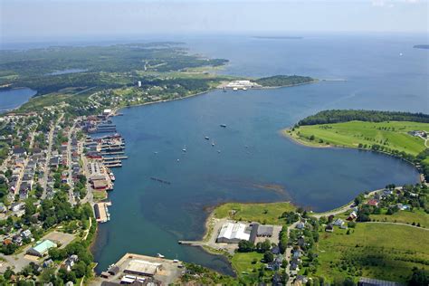 Lunenburg Harbour in NS, Canada - harbor Reviews - Phone Number ...