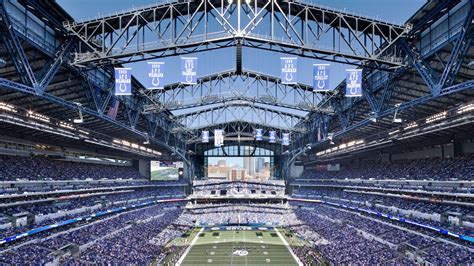 Lucas Oil Stadium Roof Open For #HOUvsIND