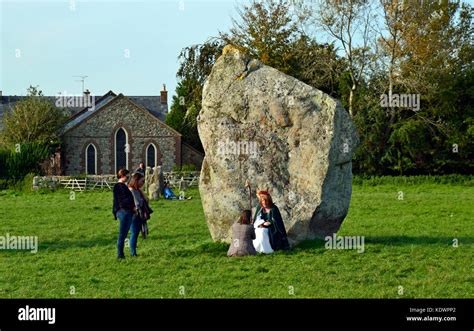 Druid ceremony, druid priestess at Avebury Henge Stone Circle, Wiltshire. Transgender Stock ...