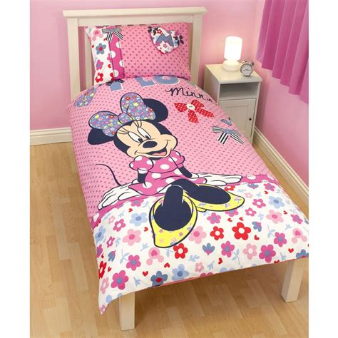 MINNIE MOUSE BEDROOM & BEDDING ACCESSORIES