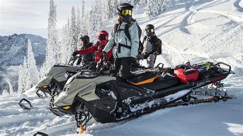 Accessories & Gear for snowmobile riding - Ski-Doo