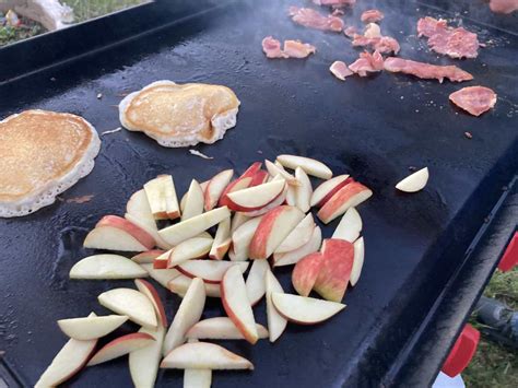 How To Clean A Flat Top Grill: All Conditions Including Rusty!