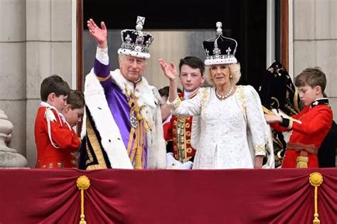 King Charles' defining Coronation balcony appearance sparks 'sad ...