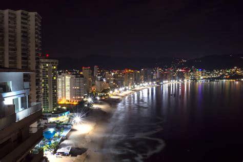 10+ Acapulco Nightlife Stock Photos, Pictures & Royalty-Free Images - iStock