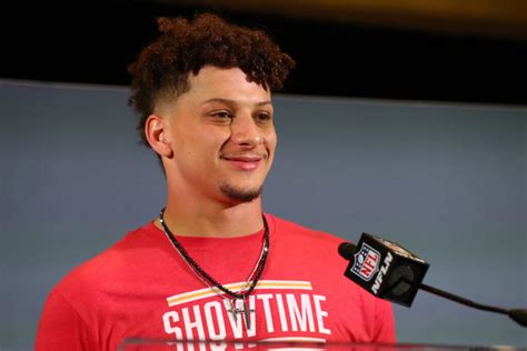 Patrick Mahomes Stats, Net Worth, and Profile