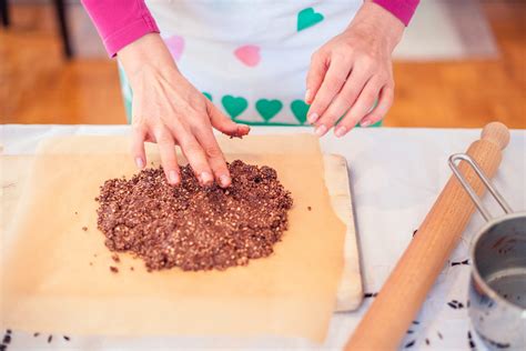 Wax Paper Uses: 15 Clever Tricks | Reader's Digest