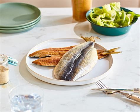 Smoked Kipper Fillets (250g) | field&flower Fishmonger