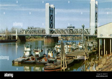 Tower Bridge. Sacramento. 1965 Stock Photo - Alamy