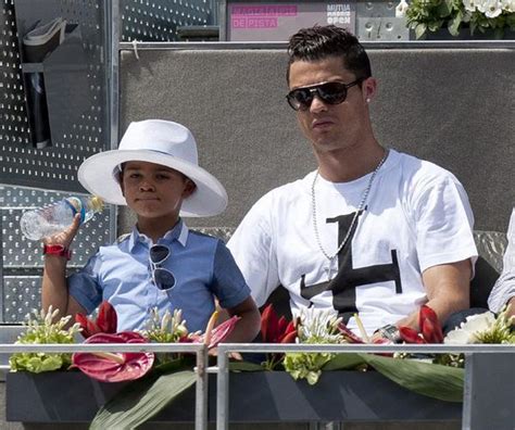 Cristiano Ronaldo – Family, Family Tree - Celebrity Family