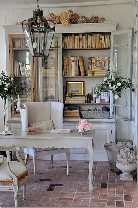 Unveiled: Absolutely Fabulous Shabby Chic Decor