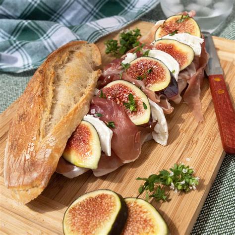 Fig, Goats Cheese & Prosciutto Baguette Sandwich | Picnic Lifestyle