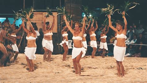 French Polynesian Dance Bora Bora - YouTube