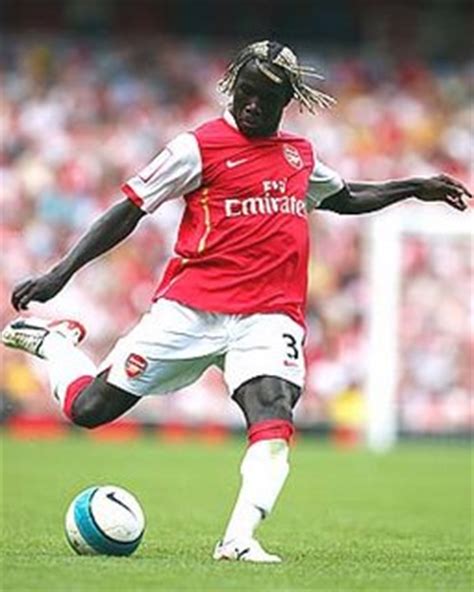 this all about football world: Bacary Sagna : Defender on Arsenal