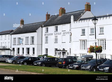 Aldeburgh Suffolk UK - The White Lion Hotel on the seafront Stock Photo - Alamy