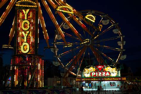 Lenawee County Fair at night | Lake garden, Grass lake, Cool photos