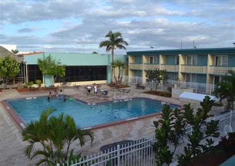 Book Punta Gorda Waterfront Hotel and Suites in Punta Gorda | Hotels.com