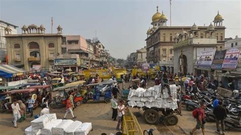 Makeshift structure comes up near site of razed Chandni Chowk temple - Hindustan Times