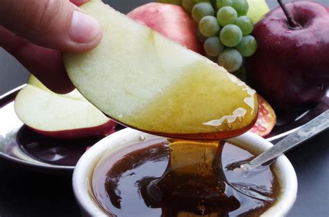 Rosh Hashanah: Traditions and planning for an outdoor celebration | EP Henry