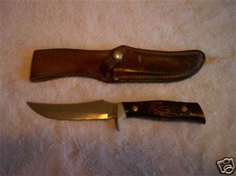 ANTIQUE CAMILLUS HUNTING KNIFE -- Antique Price Guide Details Page