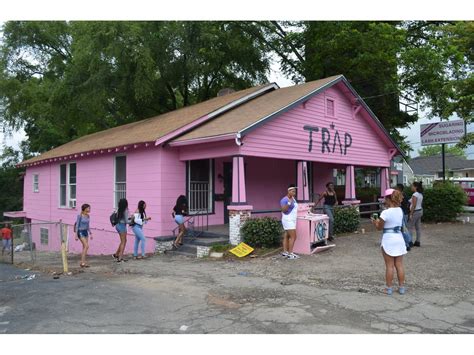 Pics: Atlanta's Newest Tourist Attraction: The Pink Trap House ...