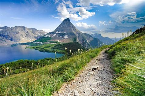 15 Top-Rated Hiking Trails in Glacier National Park, MT | PlanetWare